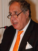 Dr. Miguel ngel Secchi, Director Ejecutivo del Foro para el Desarrollo de las Ciencias.