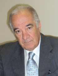 Dr. Francisco Jorge Fam. Cirujano y mdico legista, ex Presidente y miembro actual de la Sociedad de Ciruga Plstica de Buenos Aires (SCPBA). 