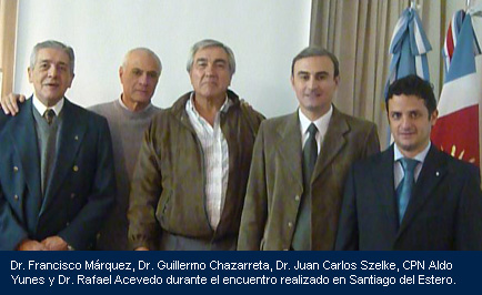 Dr. Francisco Mrquez, Dr. Guillermo Chazarreta, Dr. Juan Carlos Szelke, CPN Aldo Yunes y Dr. Rafael Acevedo durante el encuentro realizado en Santiago del Estero.